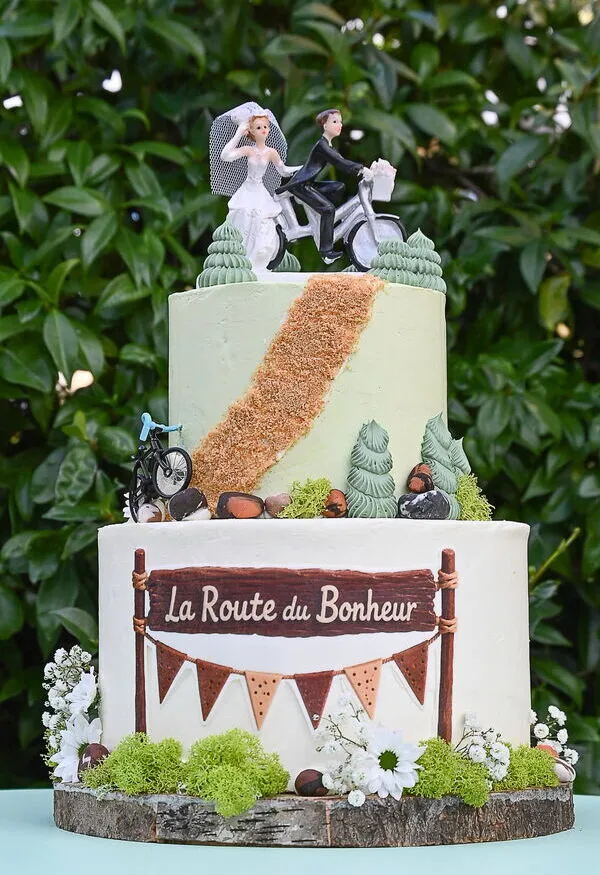 wedding cake thème vélo mariage 40 personnes